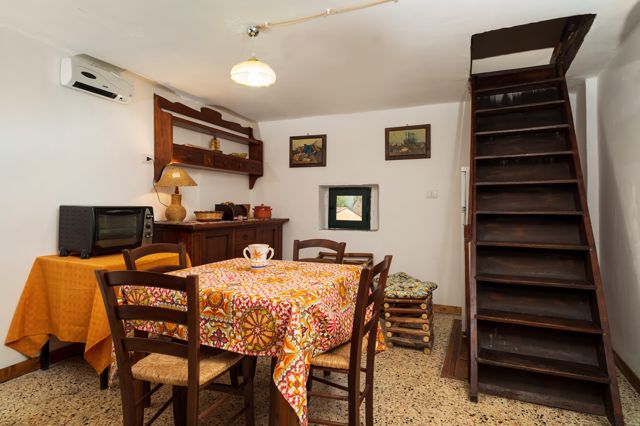 Casetta Ebraica · 11 / 13